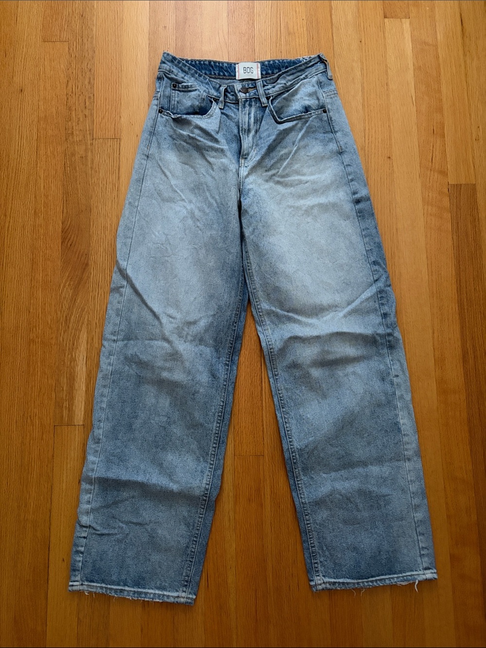 BDG Women's Faded Light Blue Tapered Baggy Jeans Size 27